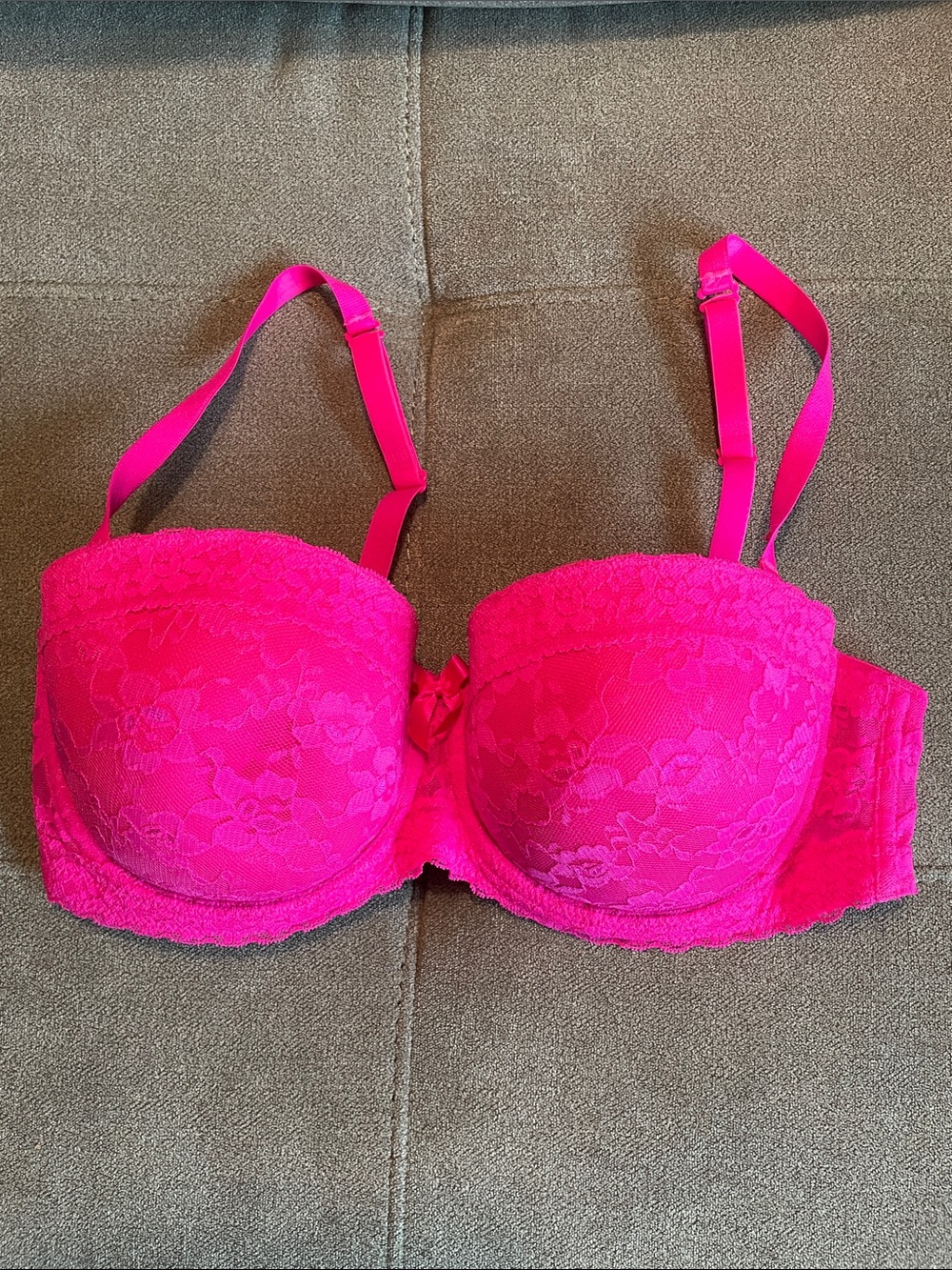 La Senza Vibrant Hot Pink Lace Convertible Bra